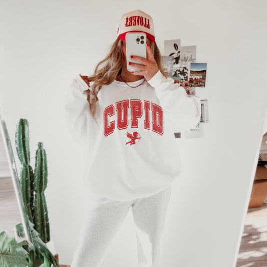 Fade Vintage Cupid Sweatshirt Bow and Arrow Cherub Crewneck Valentines Day Pullover for Women